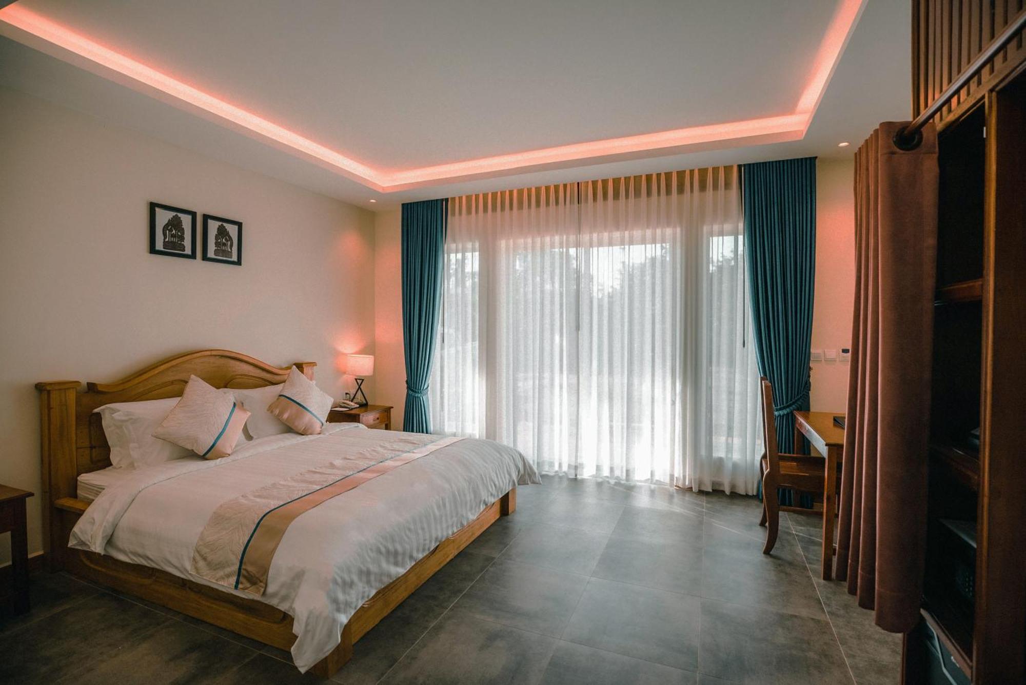 Sokchea Kampot Hotel Esterno foto