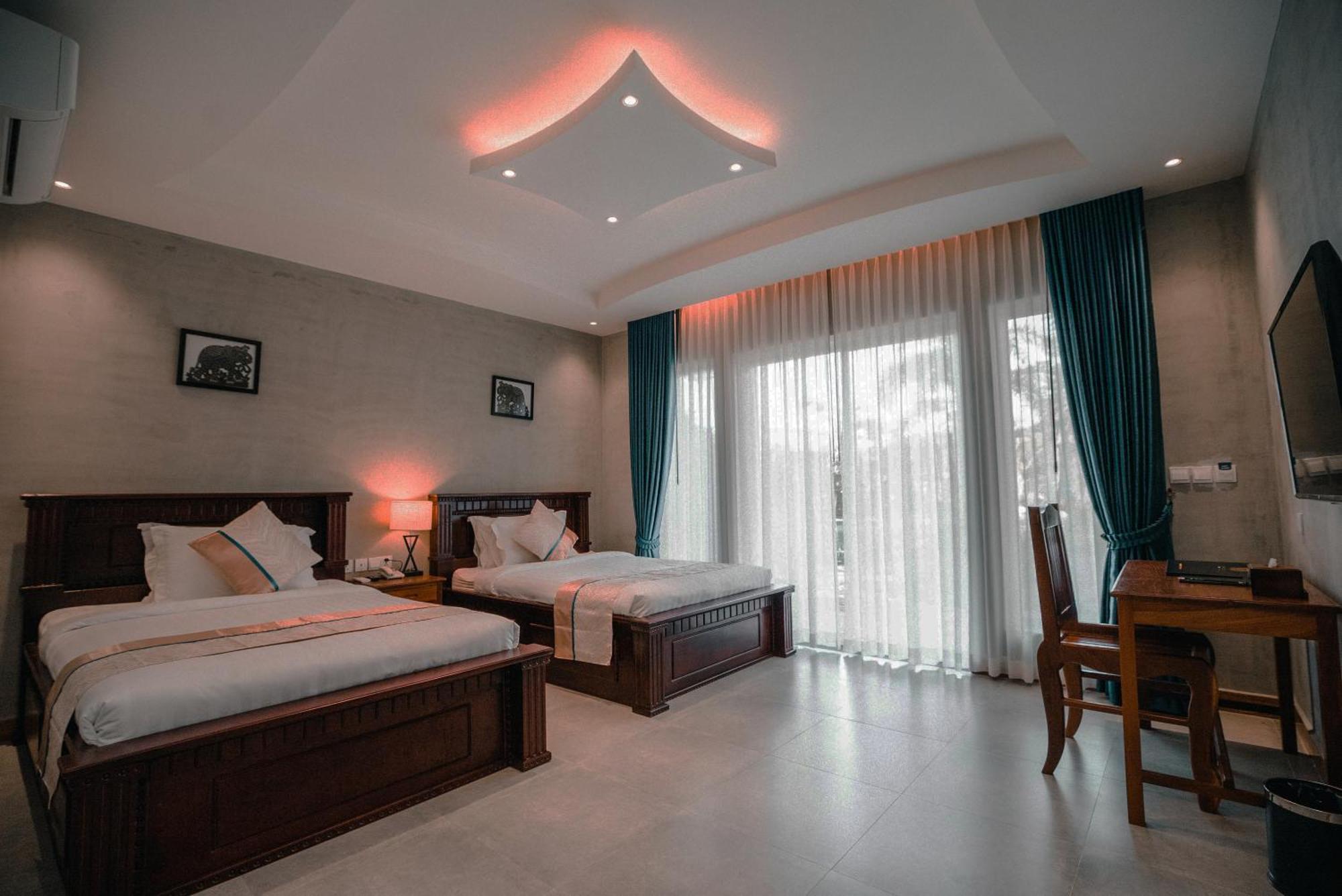 Sokchea Kampot Hotel Esterno foto