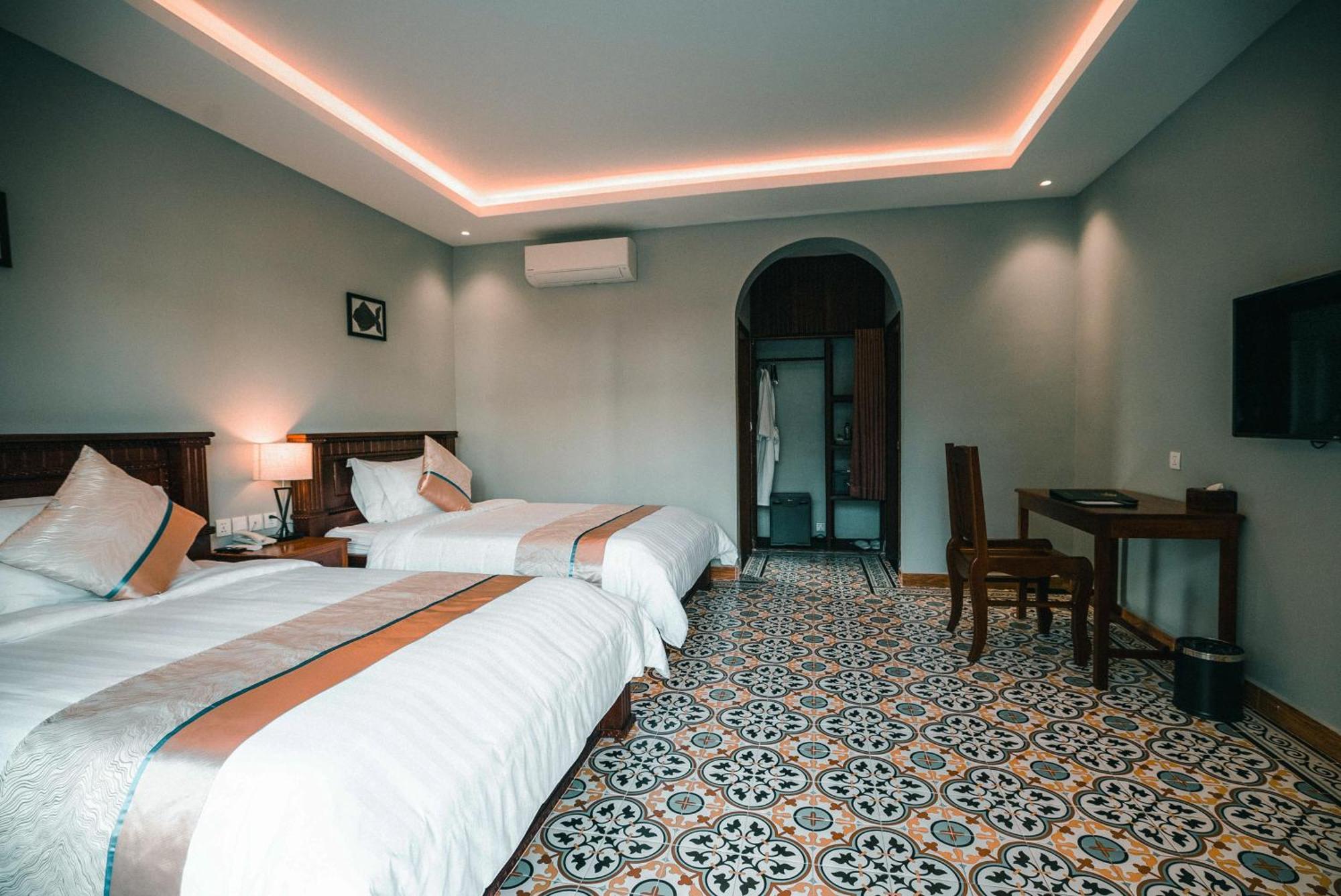 Sokchea Kampot Hotel Esterno foto