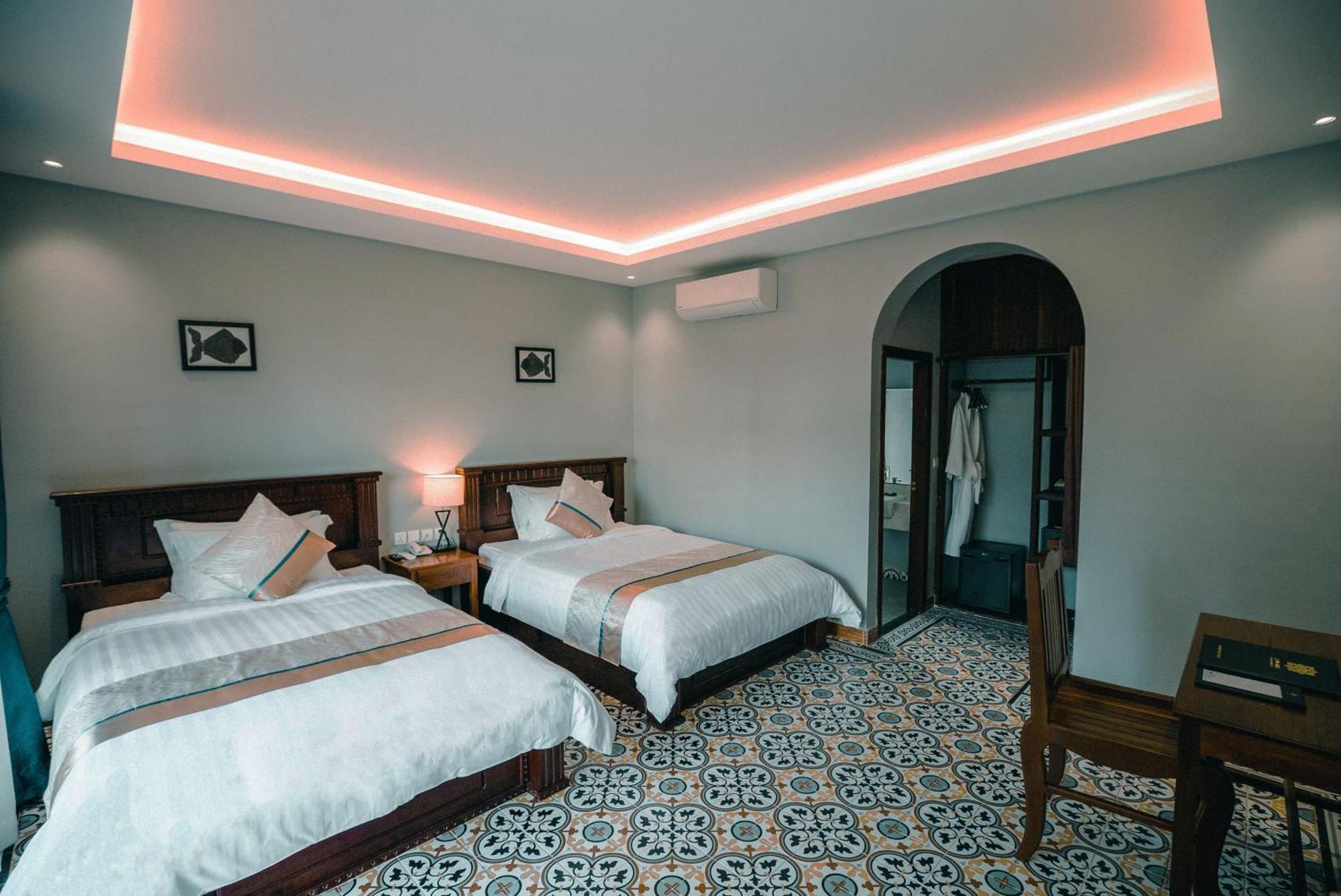 Sokchea Kampot Hotel Esterno foto