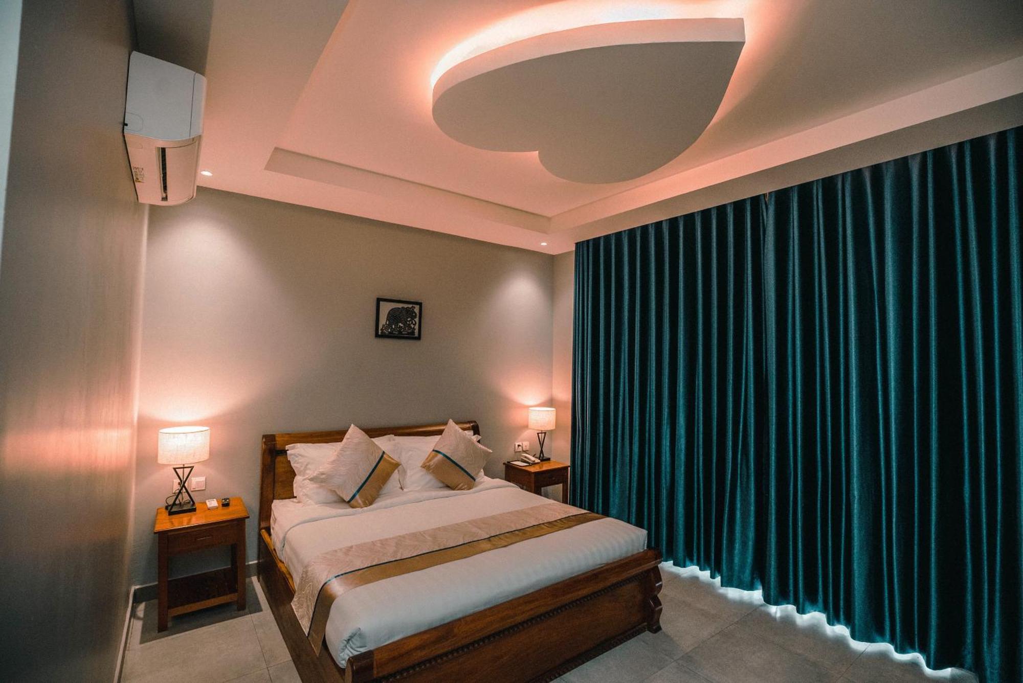 Sokchea Kampot Hotel Esterno foto