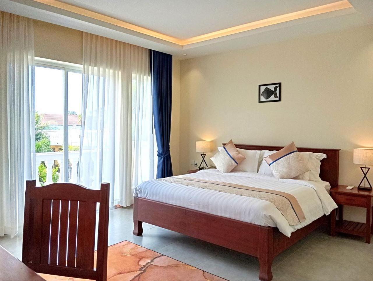 Sokchea Kampot Hotel Esterno foto