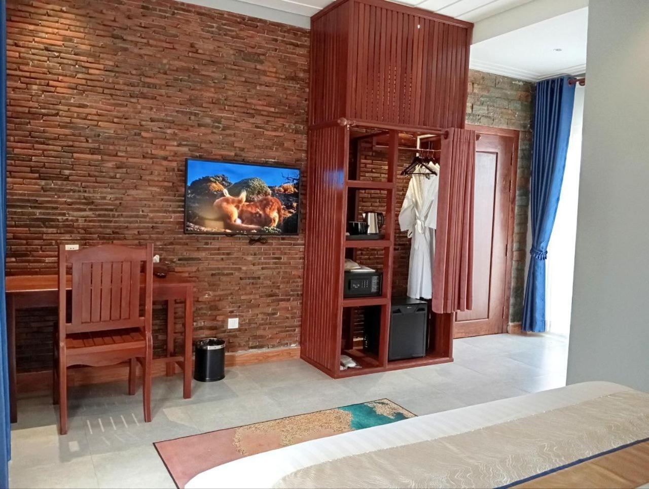 Sokchea Kampot Hotel Esterno foto