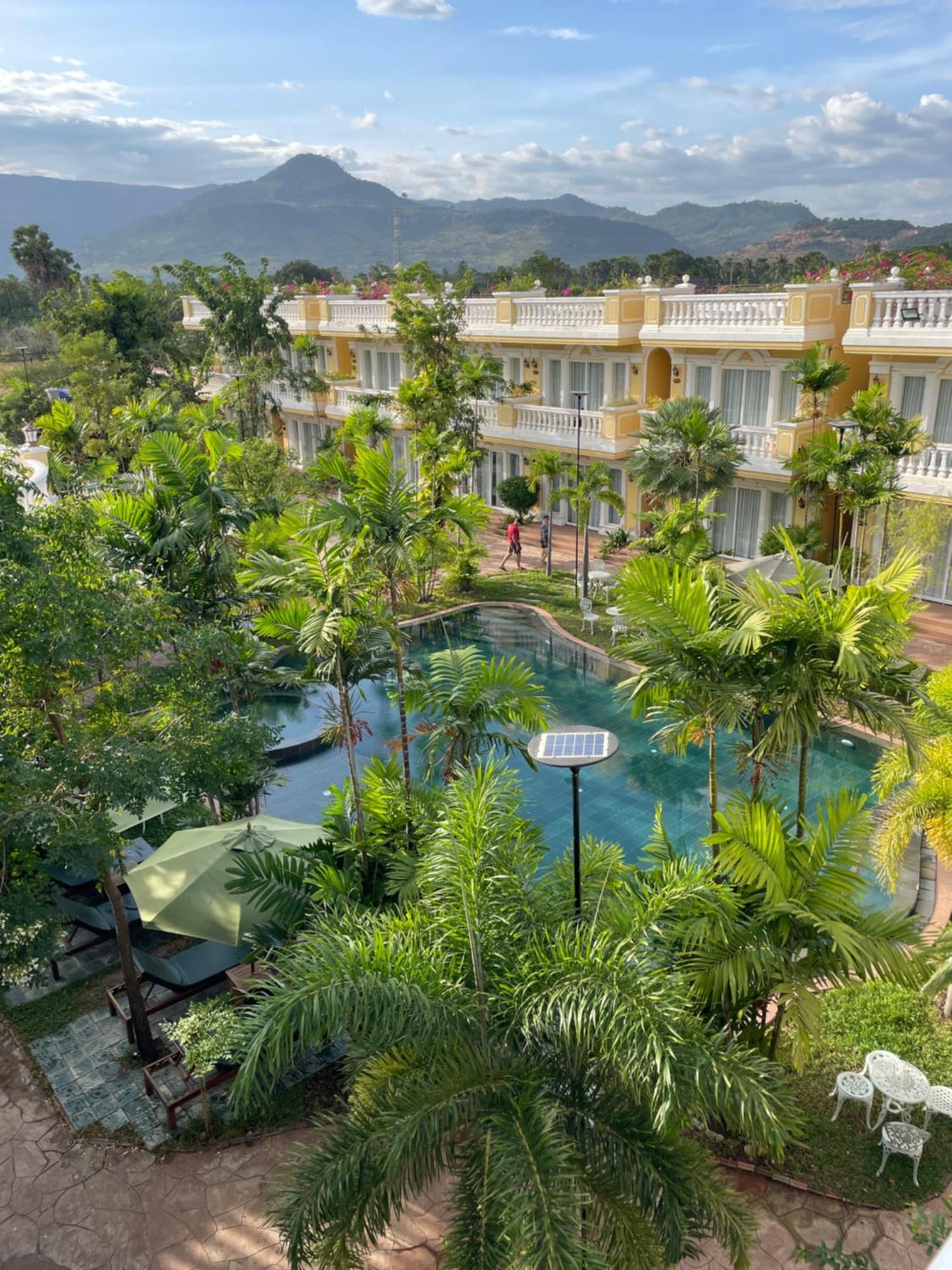 Sokchea Kampot Hotel Esterno foto